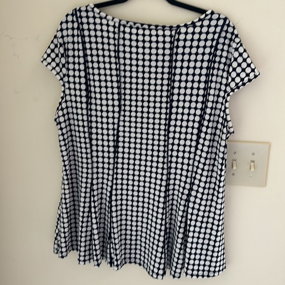 𝅺MARIA GABRIELLE Women’s 2X Plus Blue & White Dot Shirt - Picture 3 of 4